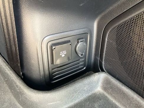 Used 2023 Toyota 4Runner Limited image 46