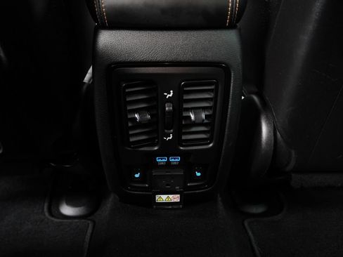 Certified 2025 Dodge Durango R/T AWD/4WD image 37