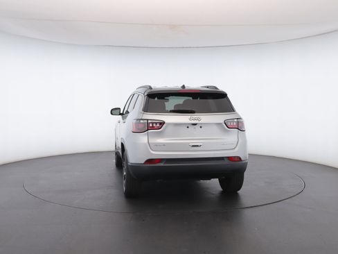 Used 2026 Jeep Compass Limited image 22