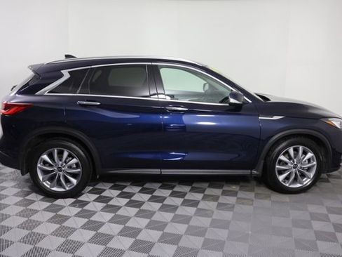Used 2022 INFINITI QX50 Essential image 9