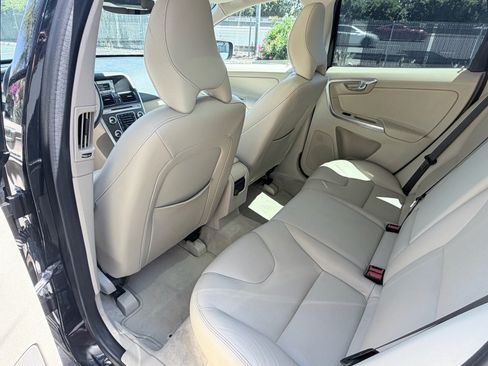 Used 2016 Volvo XC60 T5 Premier FWD image 16