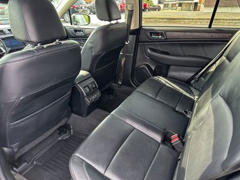 Used 2019 Subaru Outback 2.5i Limited AWD/4WD image 22