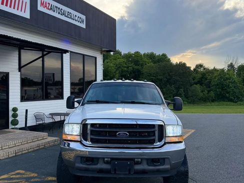 Used 2004 Ford F250 XLT AWD/4WD image 2
