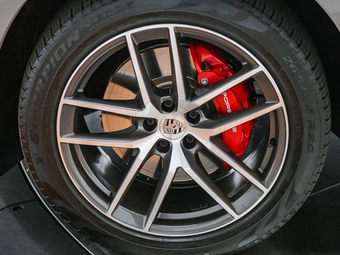 Used 2022 Porsche Macan S AWD/4WD image 13