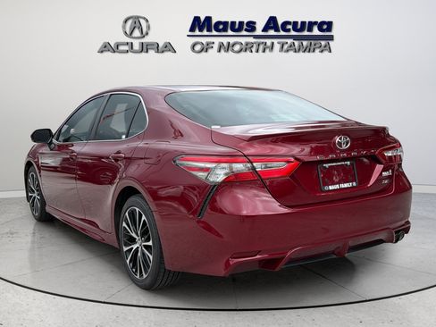 Used 2018 Toyota Camry SE w/ Convenience Package FWD image 8
