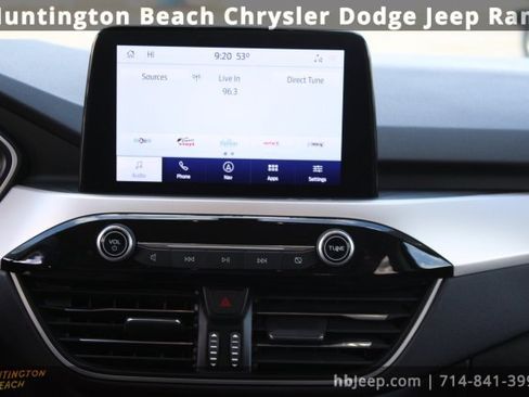 Used 2020 Ford Escape SE image 15