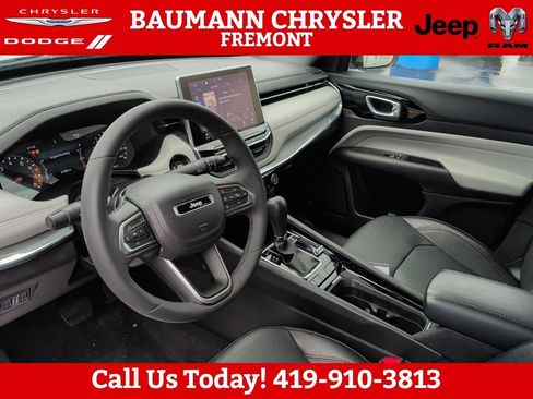 Used 2023 Jeep Compass Limited AWD/4WD image 21