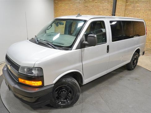 Used 2019 Chevrolet Express 2500 LS w/ Driver Convenience Package RWD image 2