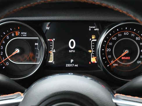 Used 2023 Jeep Gladiator Mojave image 11