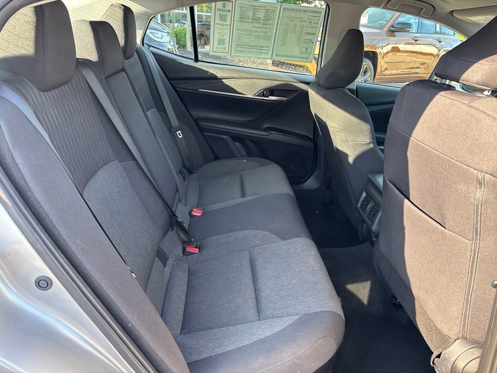 Used 2025 Toyota Camry LE FWD image 22