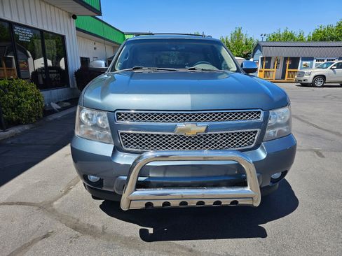 Used 2011 Chevrolet Avalanche LTZ AWD/4WD image 3