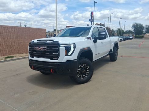 Used 2026 GMC Sierra 2500 AT4X AWD/4WD image 1