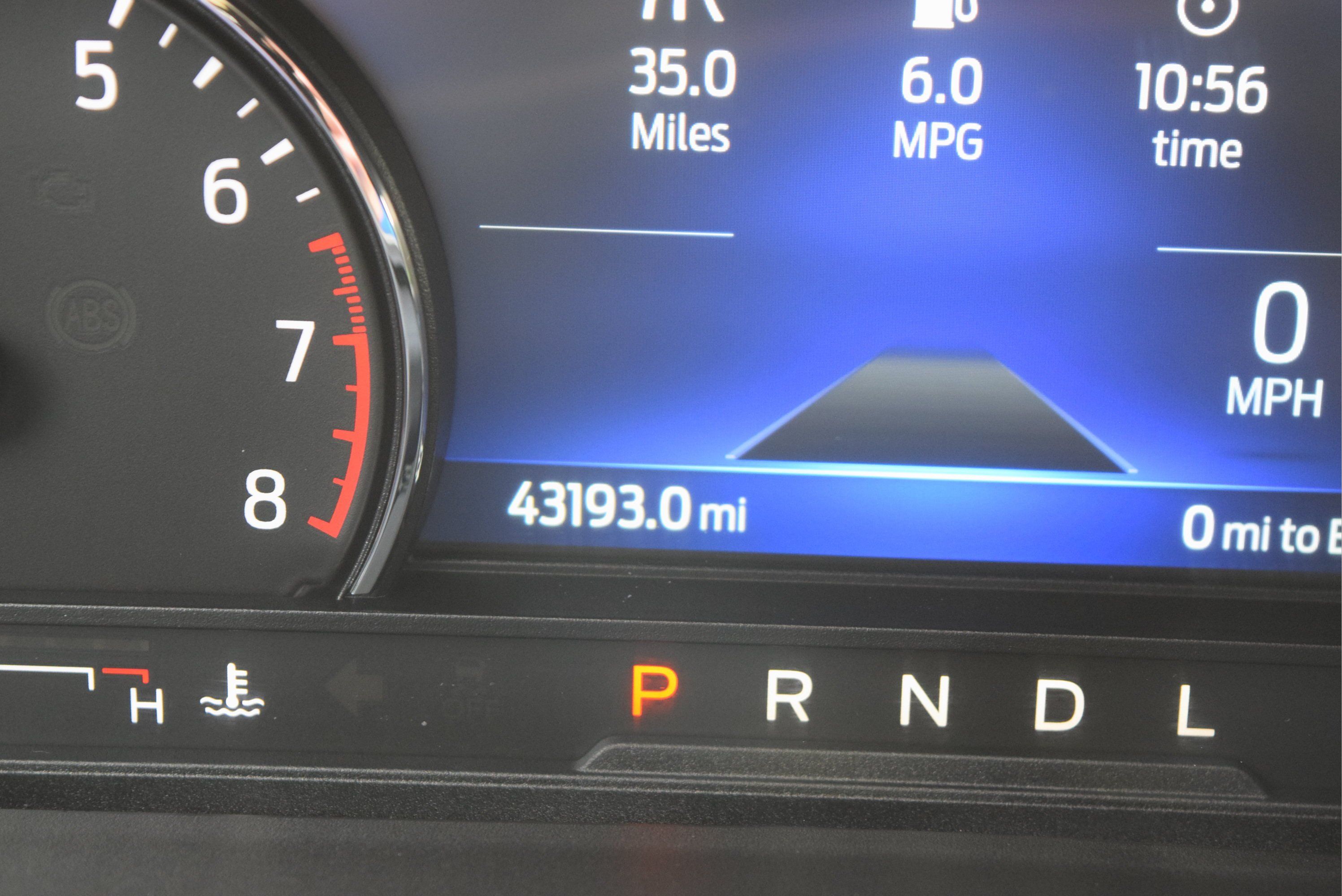 Used 2023 Ford Explorer XLT AWD/4WD image 13