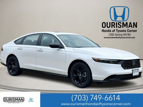 New 2025 Honda Accord SE image 1