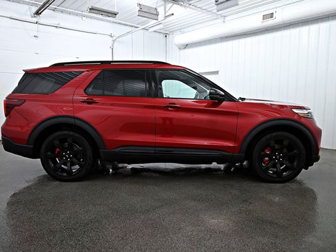 Used 2020 Ford Explorer ST w/ ST Street Pack image 38