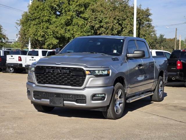 Used 2025 RAM 1500 Tradesman AWD/4WD image 3