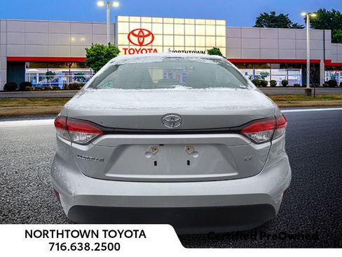 Used 2023 Toyota Corolla LE image 9