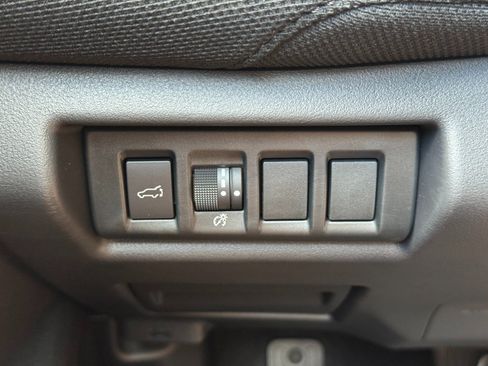 Used 2026 Subaru Outback Limited AWD/4WD image 19