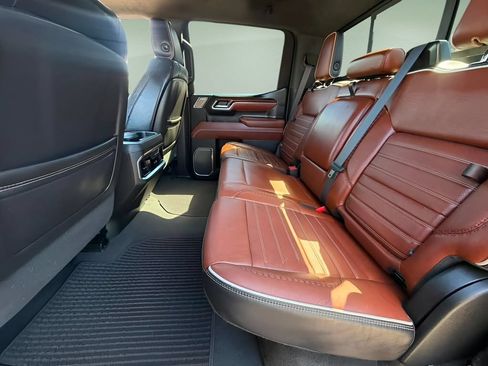 Used 2023 GMC Sierra 1500 Denali Ultimate AWD/4WD image 18