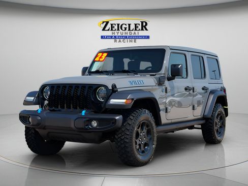 Used 2023 Jeep Wrangler Unlimited w/ Sun & Screen Package AWD/4WD image 3