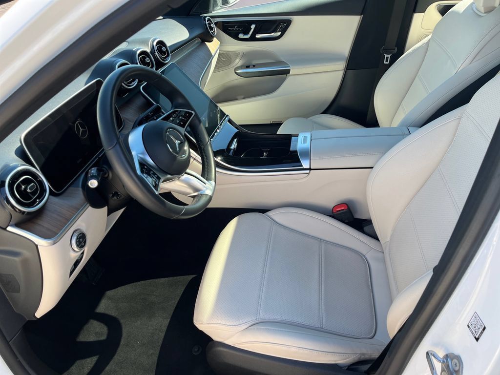 Certified 2023 Mercedes-Benz C 300 4MATIC Sedan image 9