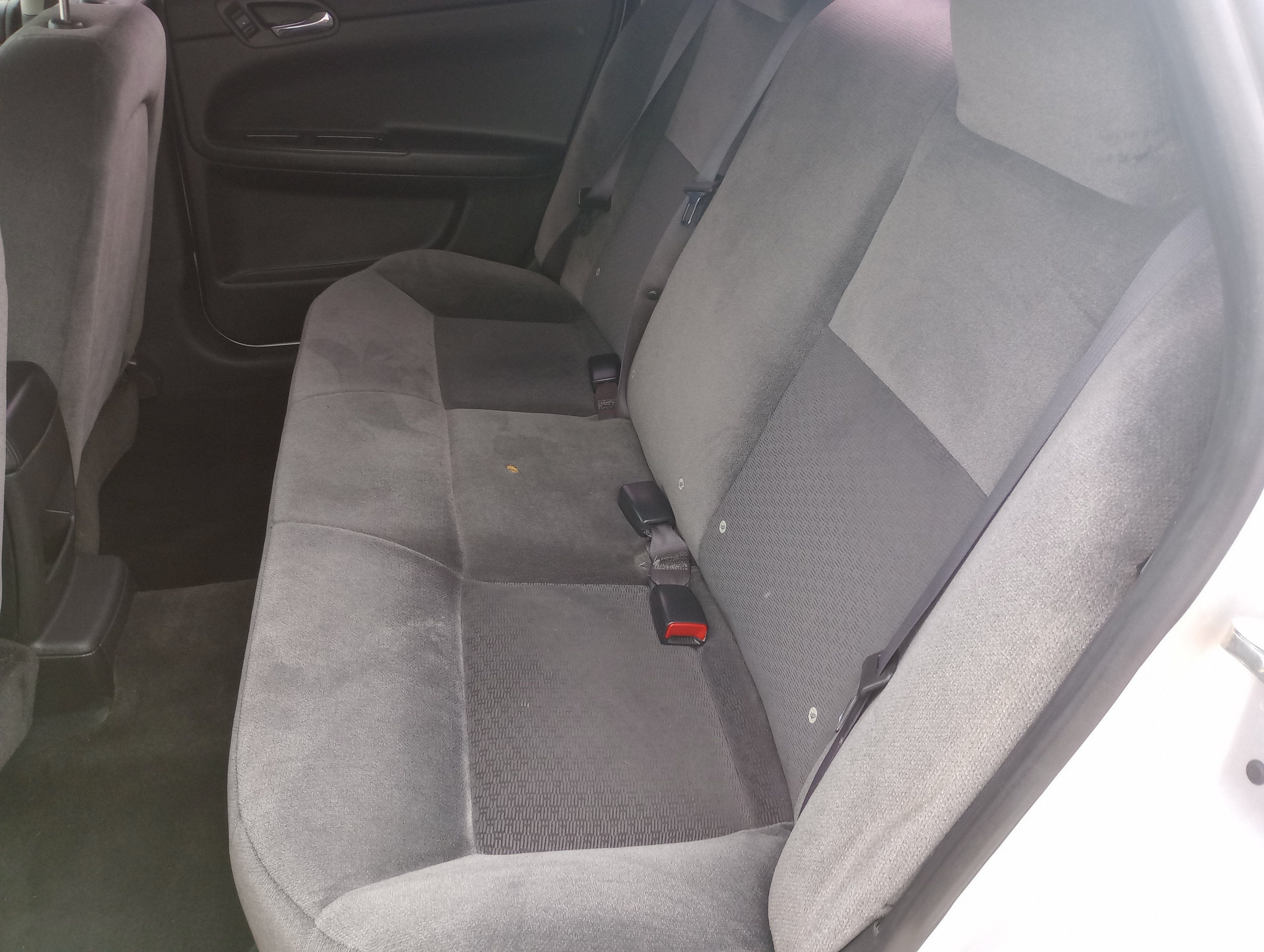 Used 2016 Chevrolet Impala LT FWD image 11
