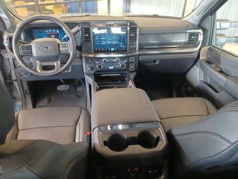 New 2026 Ford F250 Lariat w/ Chrome Package image 21