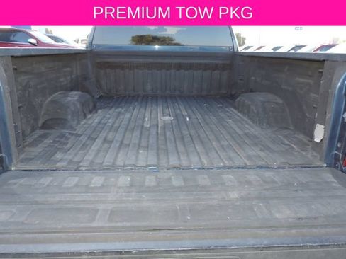 Used 2022 Chevrolet Silverado 2500 Custom w/ Custom Convenience Package AWD/4WD image 15