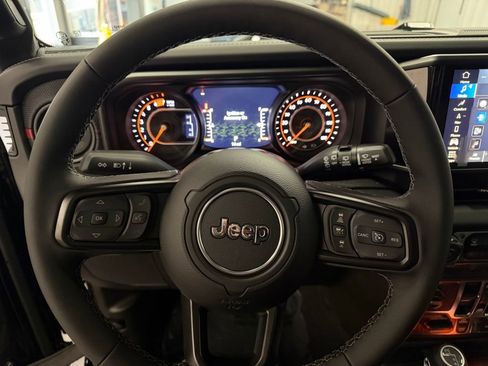 New 2026 Jeep Wrangler Unlimited Rubicon w/ Xtreme 35 Tire Package image 20