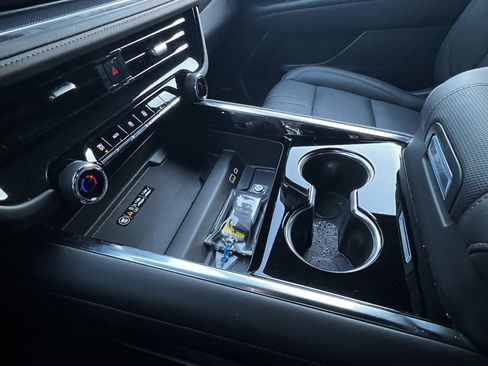 Used 2025 Chevrolet Tahoe RST w/ Comfort Package image 25