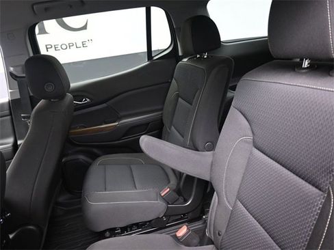 Used 2023 GMC Acadia SLE w/ Driver Convenience Package image 20