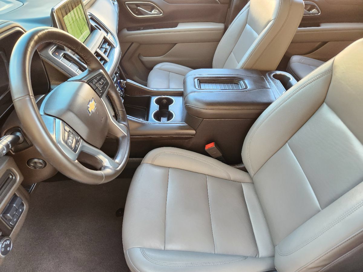 Used 2023 Chevrolet Tahoe LT w/ Luxury Package AWD/4WD image 32