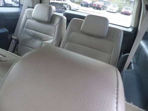 Used 2009 Ford Flex SEL image 14