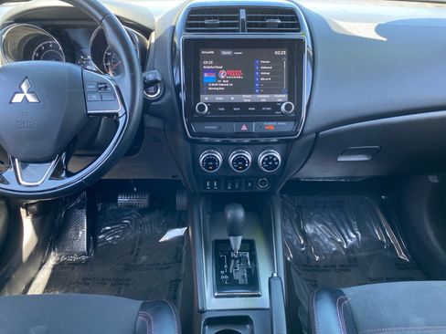 Used 2024 Mitsubishi Outlander Sport AWD image 11