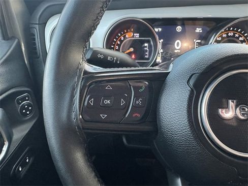 Used 2021 Jeep Wrangler Unlimited Islander image 22