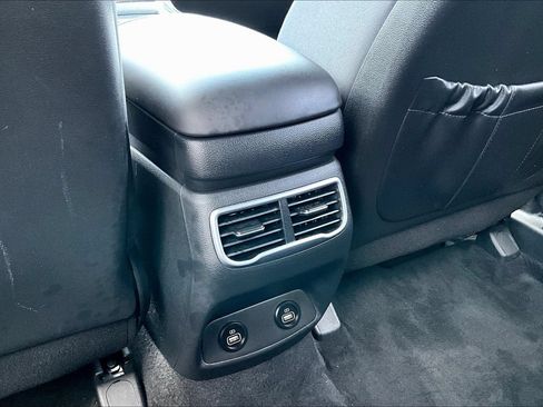 Used 2023 Hyundai Santa Fe SEL AWD/4WD image 12