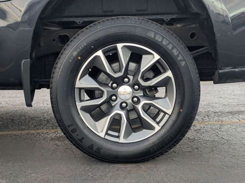 Used 2022 Chevrolet Silverado 1500 LT image 12