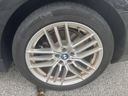 Used 2024 BMW 530i w/ Premium Package RWD image 9