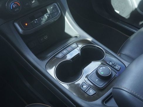 Used 2022 GMC Acadia AT4 w/ Preferred Package image 14