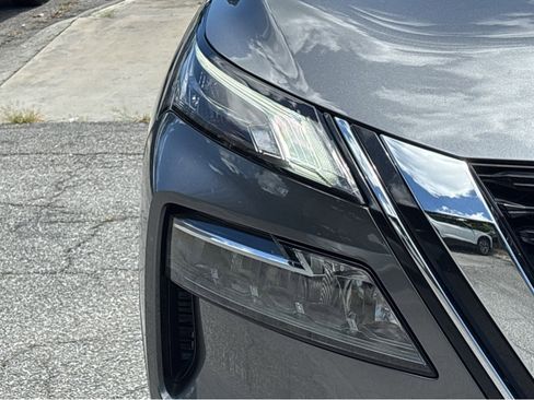 Certified 2023 Nissan Rogue SV AWD/4WD image 17
