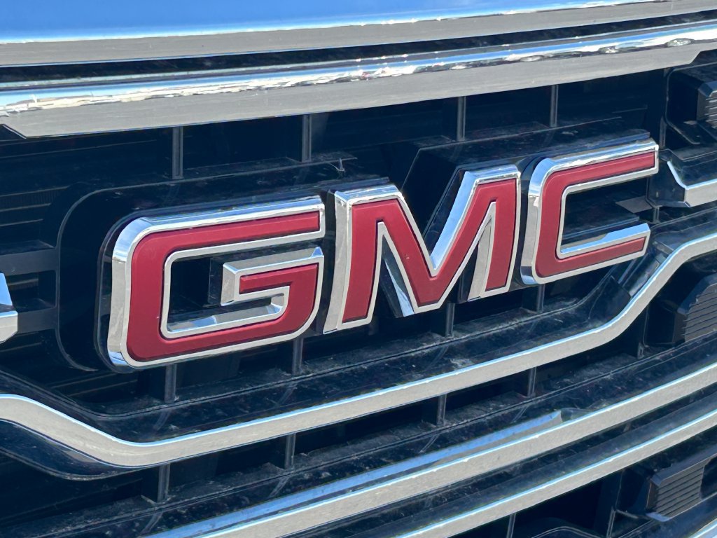 Used 2025 GMC Sierra 1500 SLT AWD/4WD image 11