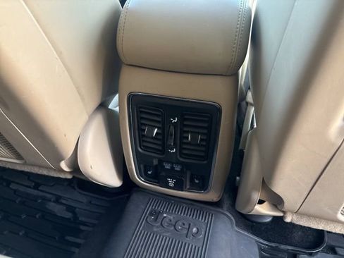 Used 2014 Jeep Grand Cherokee Limited w/ Trailer Tow Group IV AWD/4WD image 13