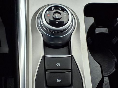 Used 2023 Ford Explorer XLT w/ Equipment Group 202A image 18