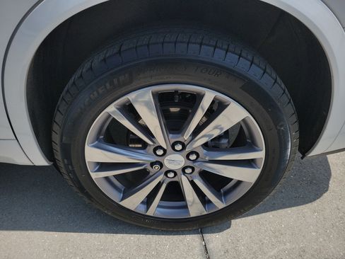 Certified 2025 Cadillac XT6 Premium Luxury w/ Platinum Package image 33