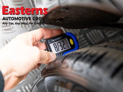 Used 2024 Toyota Camry SE image 25