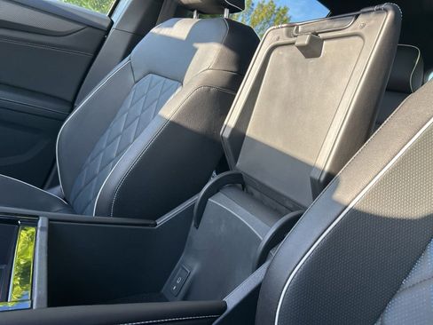 New 2026 Volkswagen Atlas Cross Sport SEL Premium R-Line image 41