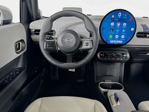 Certified 2025 MINI Cooper S image 18