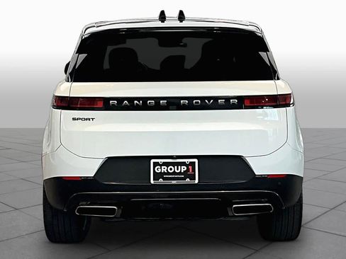 Used 2024 Land Rover Range Rover Sport SE AWD/4WD image 5