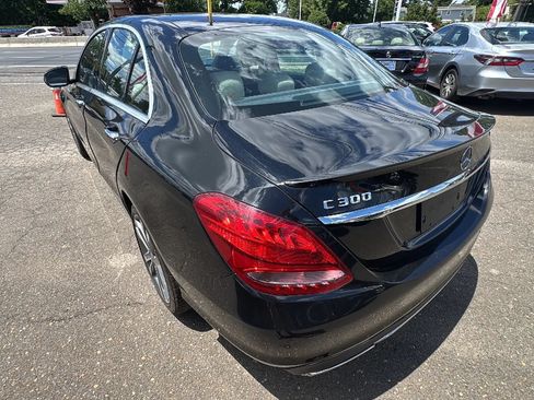 Used 2018 Mercedes-Benz C 300 4MATIC Sedan image 7