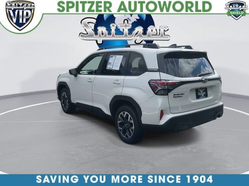 Used 2025 Subaru Forester Premium AWD/4WD image 7